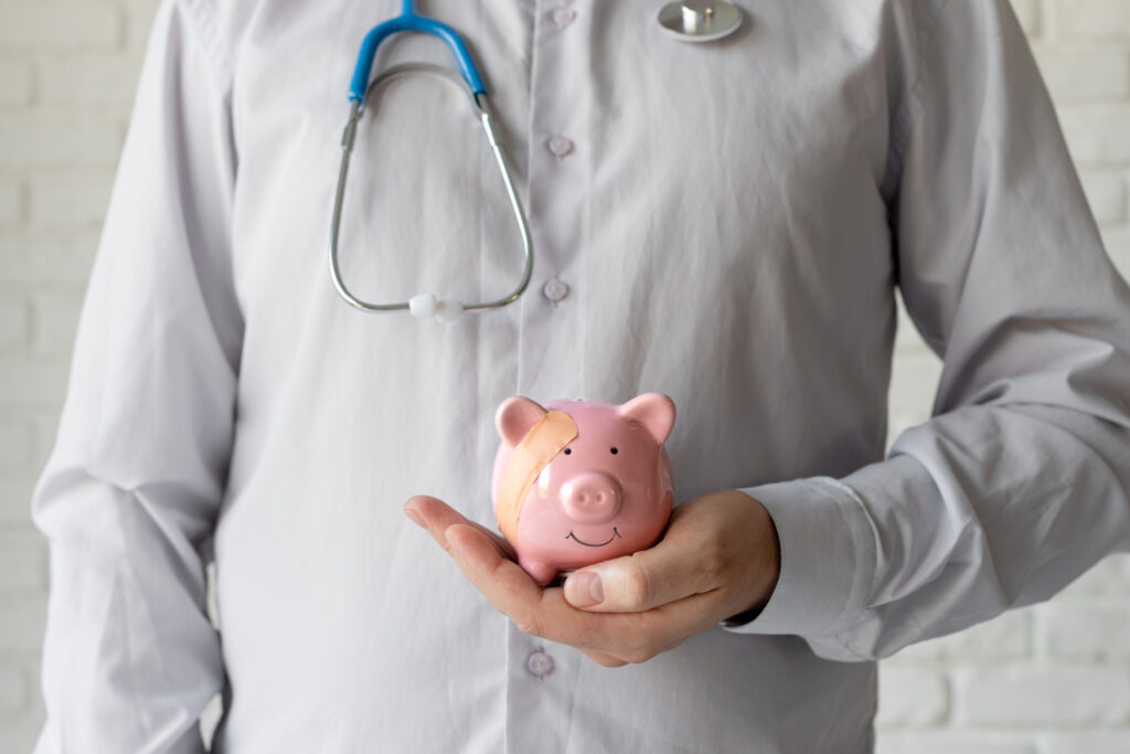 Empresas médicas o que considerar para economizar tributos sem correr riscos